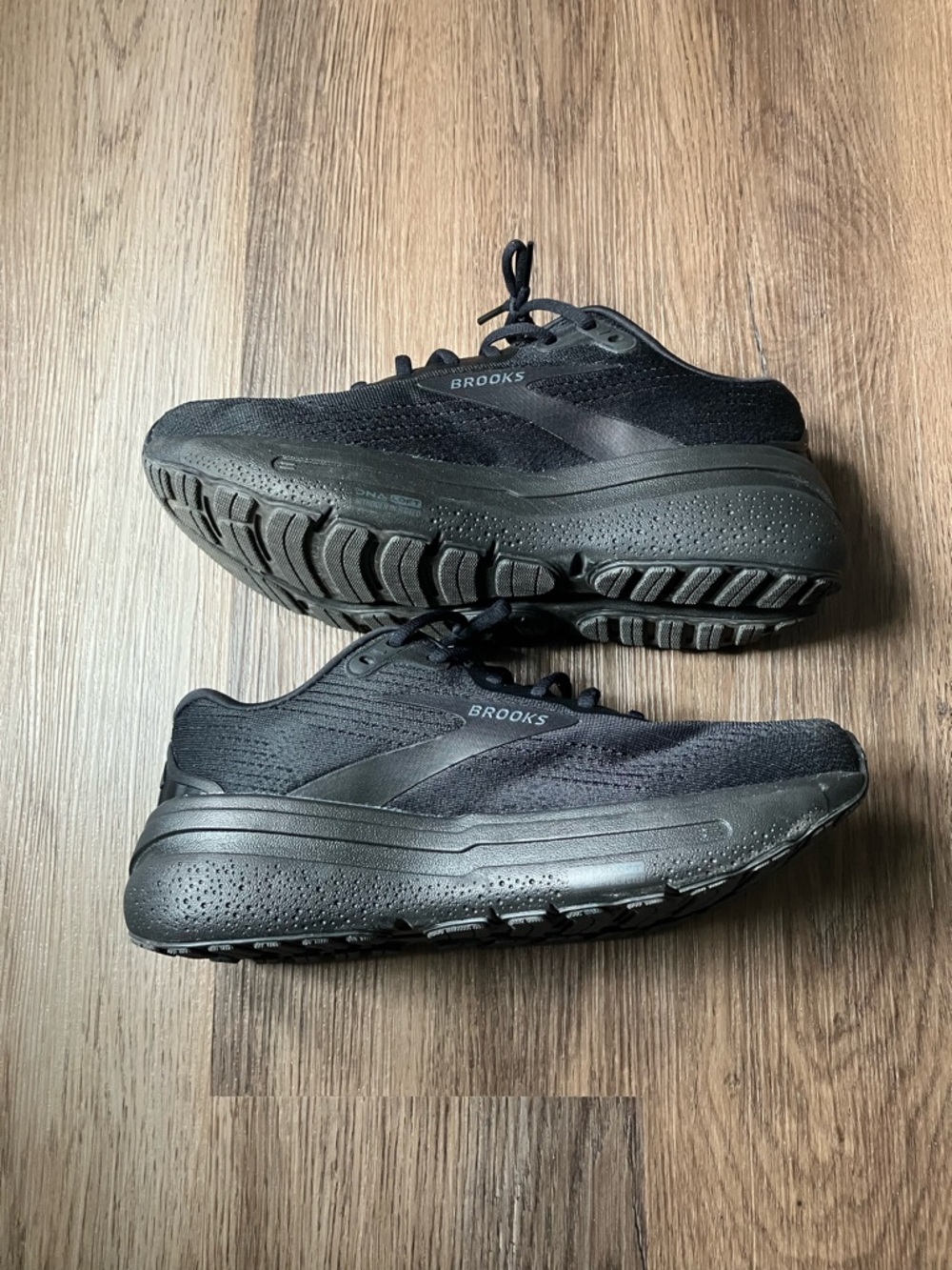 Brooks Ghost 2 Max Athletic Sneakers - Picture 4 of 6